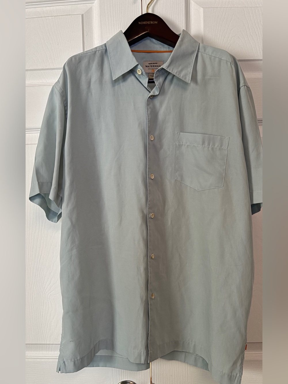 Quiksilver Waterman Light Blue Short Sleeve Button Up Shirt Men’s Large
